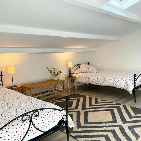 Bright In The Heart Of Luberon * Cereste