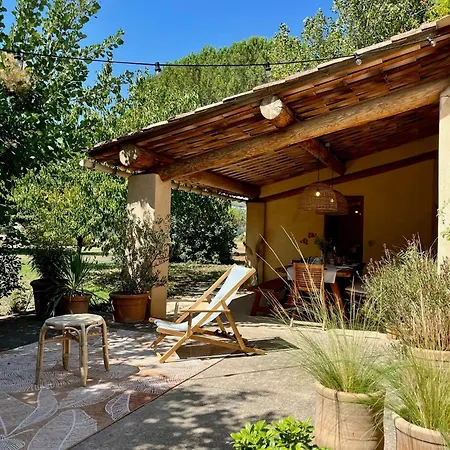 Dom wakacyjny Bright In The Heart Of Luberon *