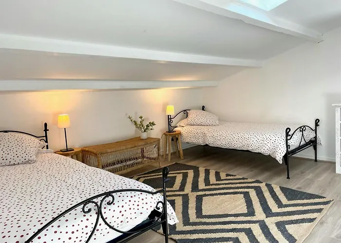 Bright In The Heart Of Luberon * Cereste