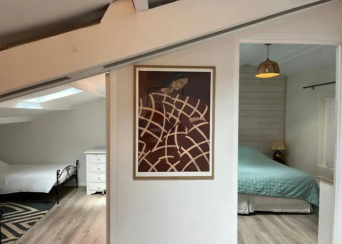 Bright In The Heart Of Luberon * Cereste